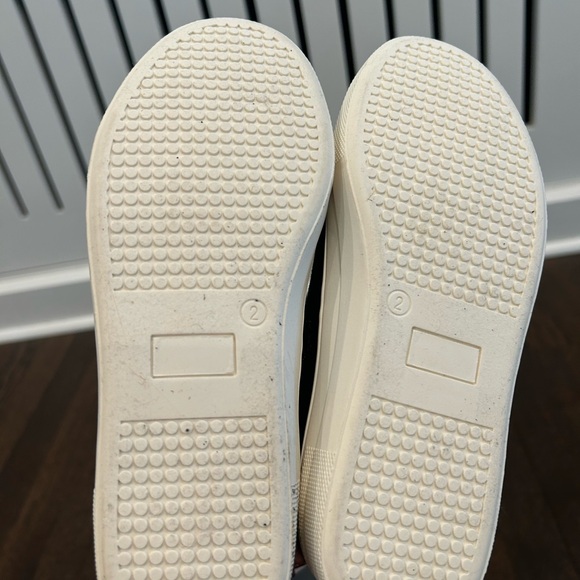 NWT GAP Kids Sneaker Boots Size 2 - Picture 6 of 7
